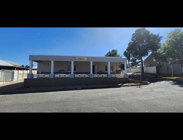 BUSINESS FOR SALE IN BERGZICHT